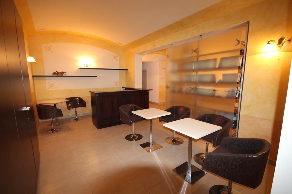 Halkova Studio Prag Rum bild