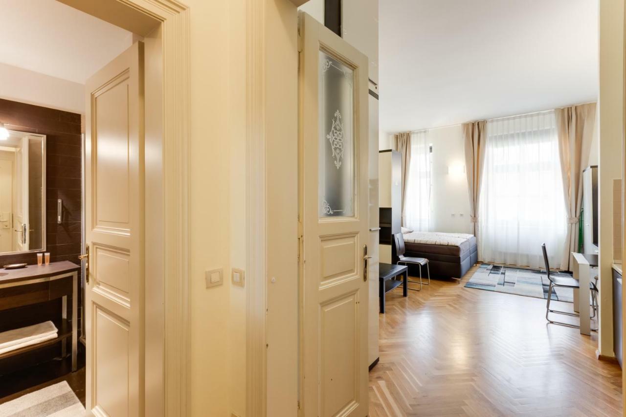 Halkova Studio Prag Exteriör bild
